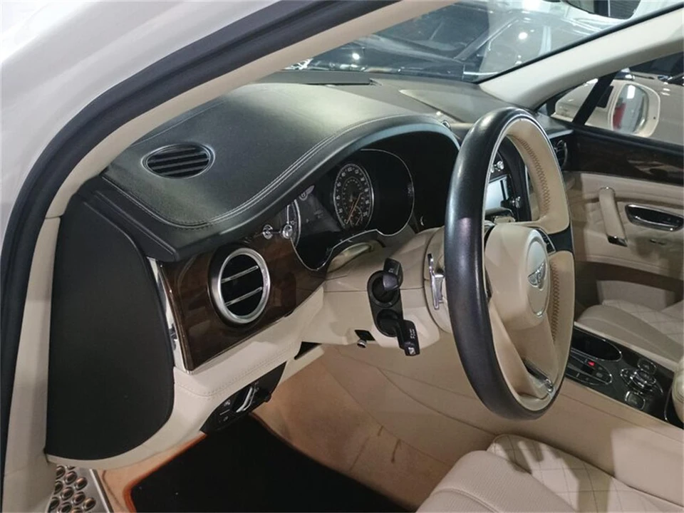2020 Bentley Bentayga - Image 18 of 31