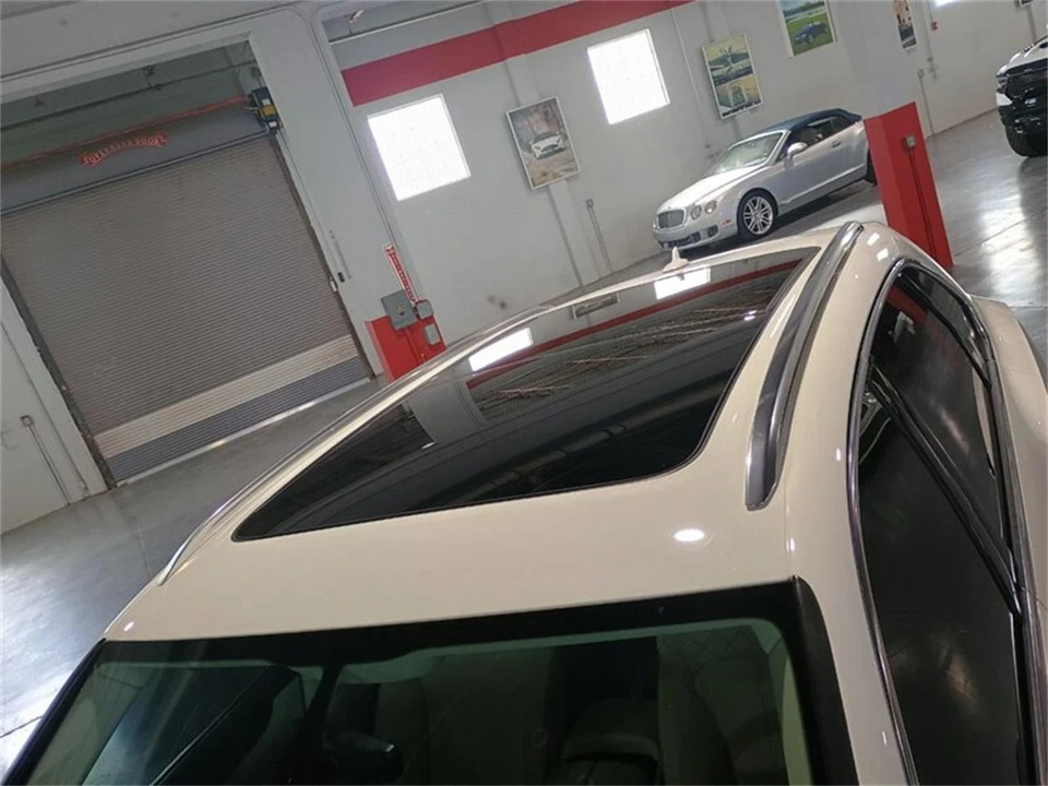 2020 Bentley Bentayga - Image 10 of 31