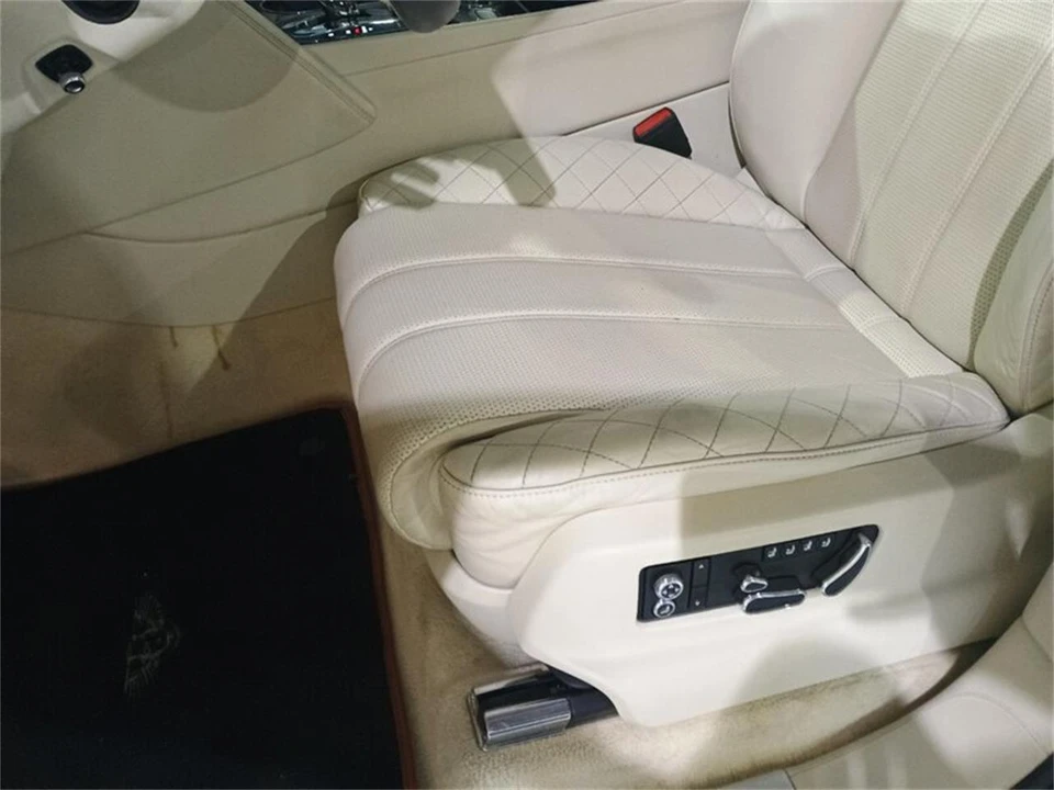 2020 Bentley Bentayga - Image 16 of 31