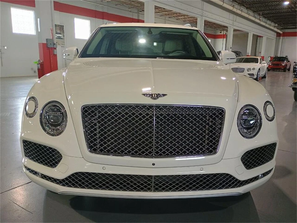 2020 Bentley Bentayga - Image 8 of 31