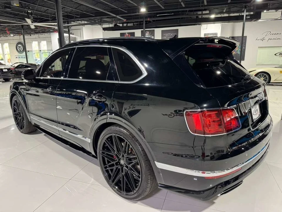 2020 Bentley Bentayga Speed - Image 5 of 12