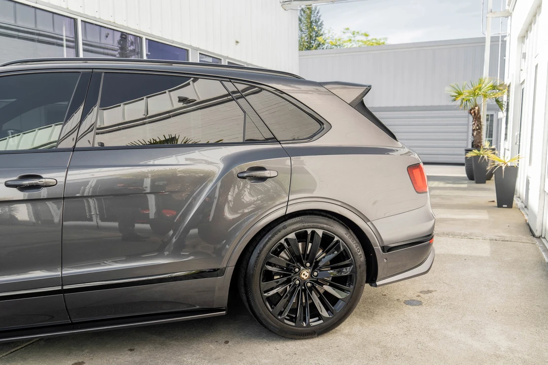 2020 Bentley Bentayga Speed - Image 4 of 31
