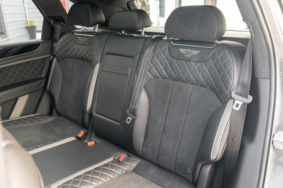 2020 Bentley Bentayga Speed - Image 24 of 31