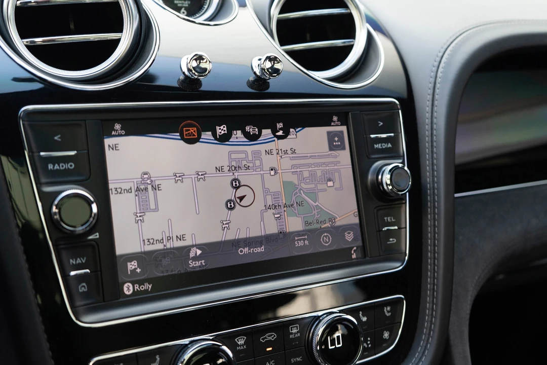 2020 Bentley Bentayga Speed - Image 18 of 31