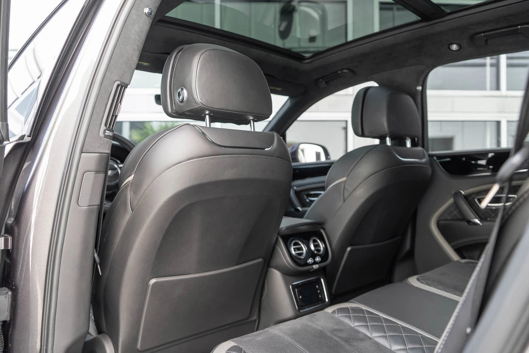 2020 Bentley Bentayga Speed - Image 25 of 31