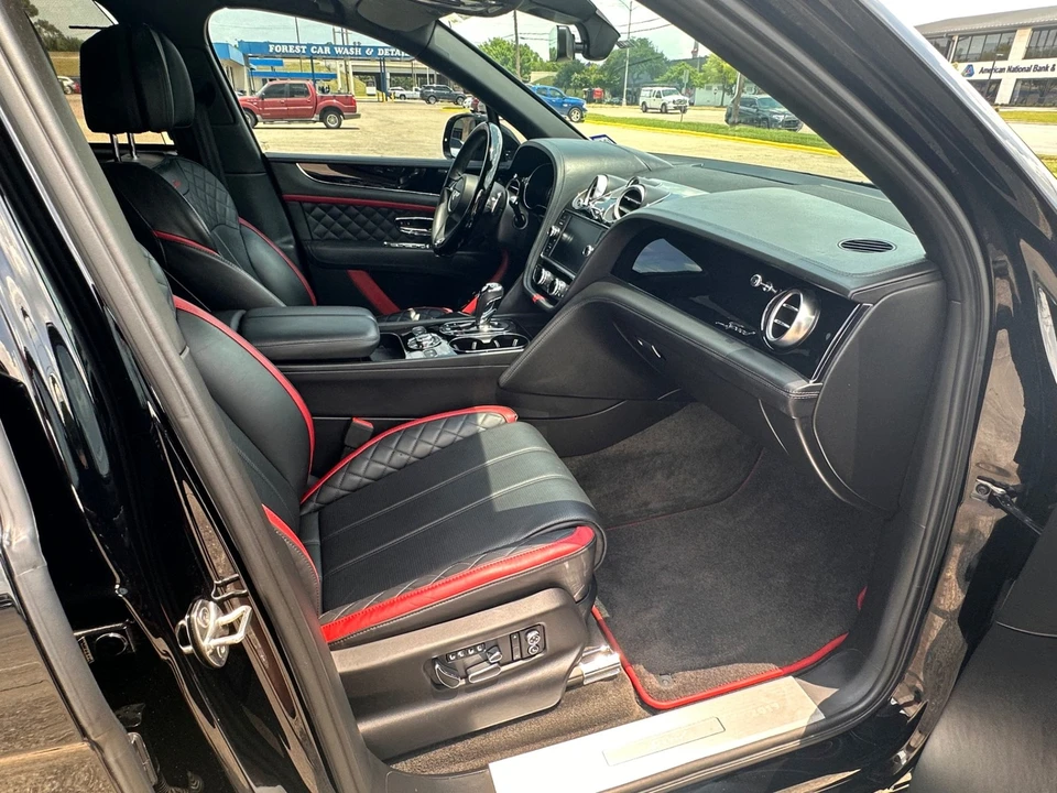 2020 Bentley Bentayga Speed - Image 21 of 31
