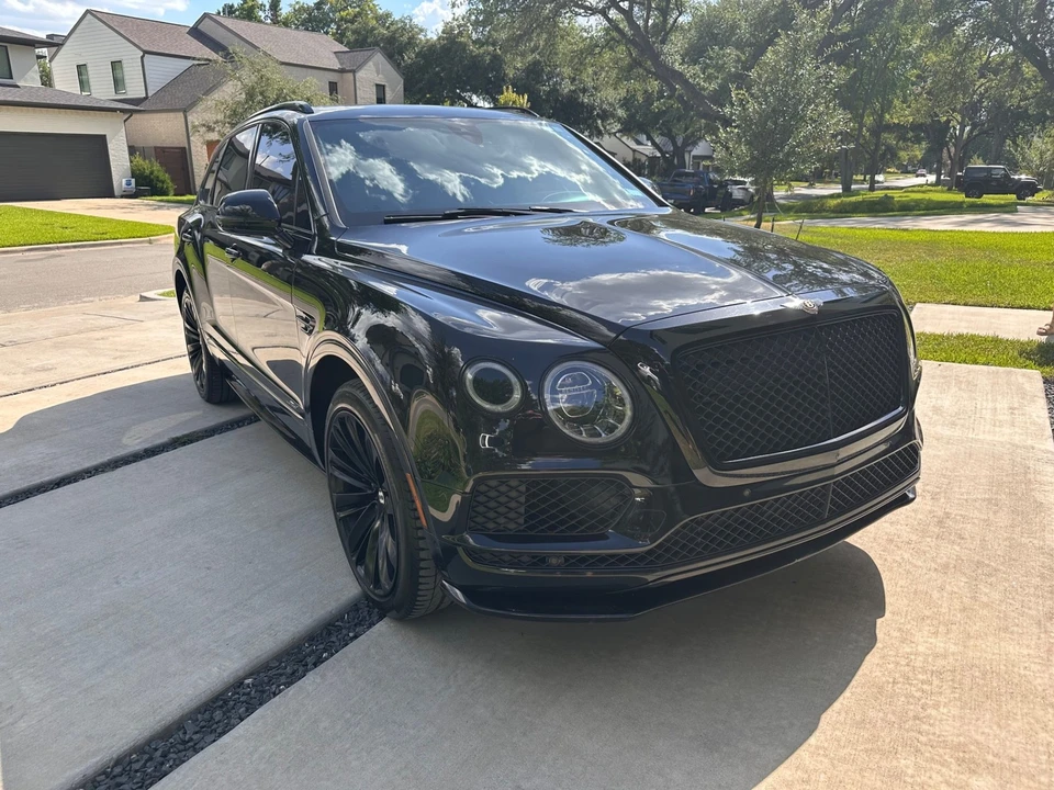 2020 Bentley Bentayga Speed - Image 2 of 31