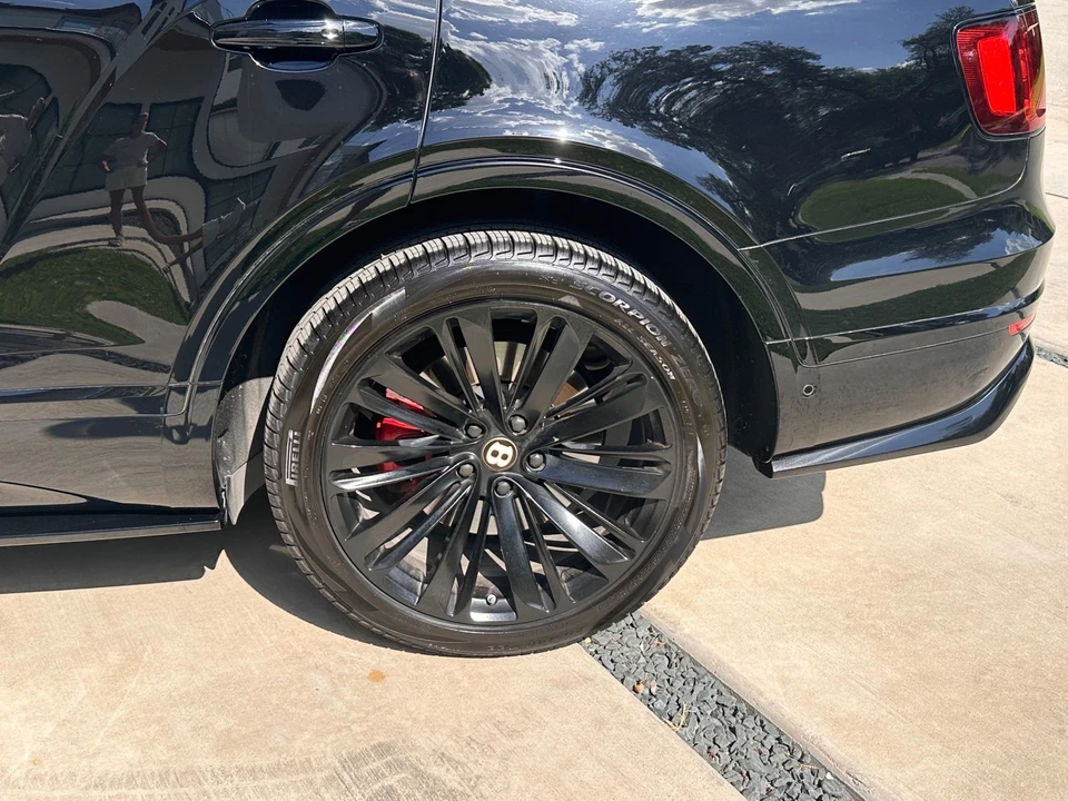 2020 Bentley Bentayga Speed - Image 11 of 31