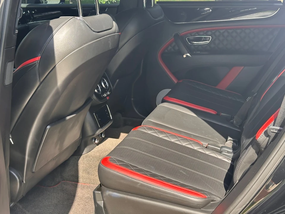 2020 Bentley Bentayga Speed - Image 17 of 31