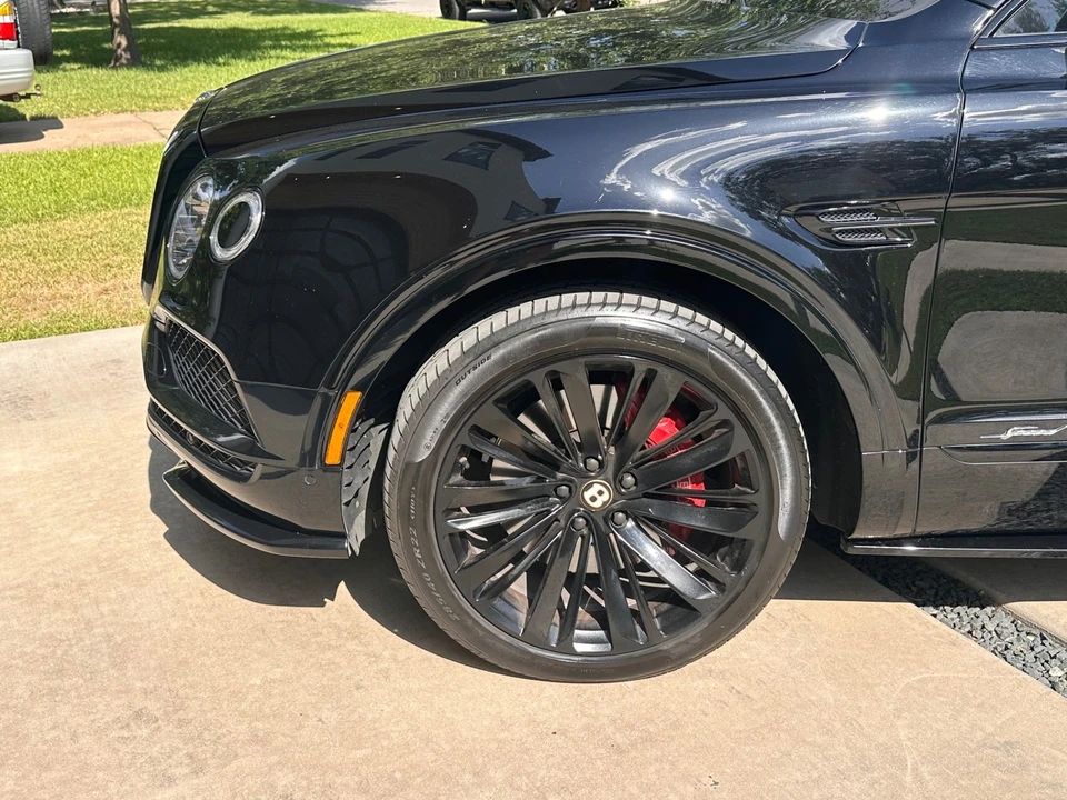 2020 Bentley Bentayga Speed - Image 10 of 31