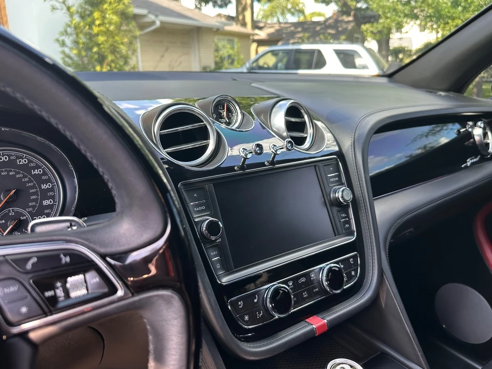 2020 Bentley Bentayga Speed - Image 31 of 31