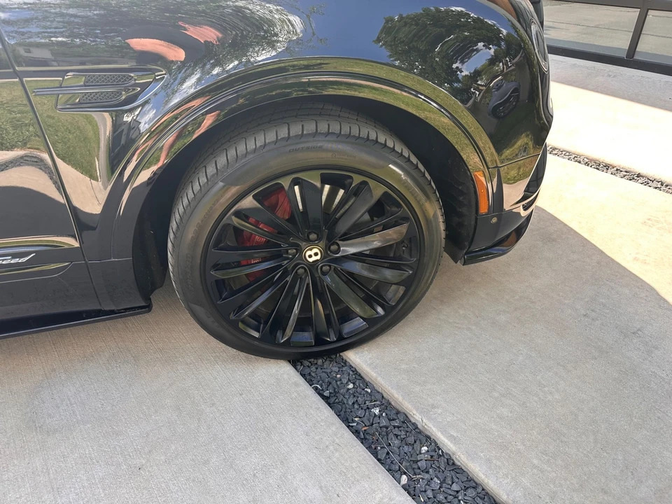2020 Bentley Bentayga Speed - Image 7 of 31