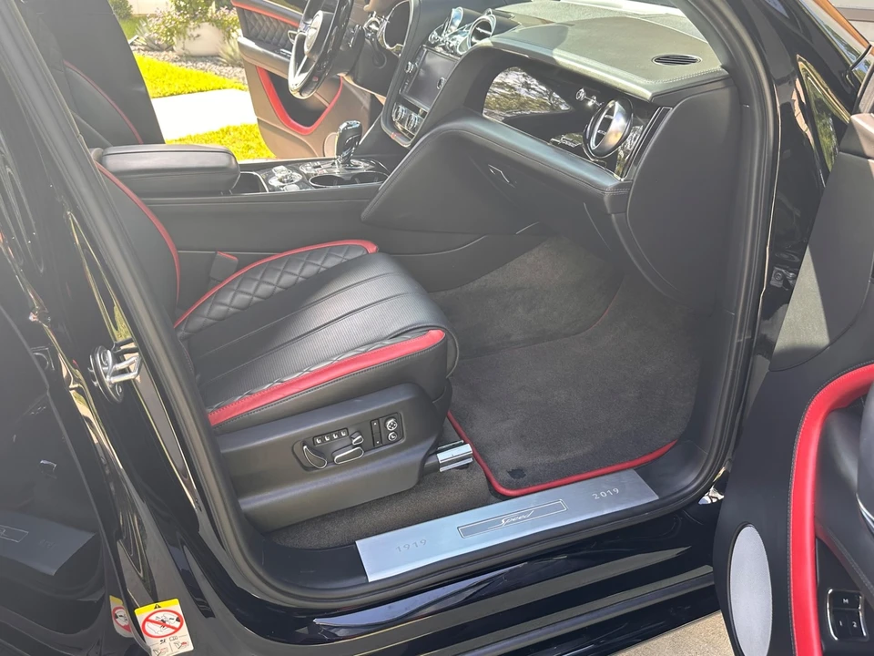 2020 Bentley Bentayga Speed - Image 29 of 31
