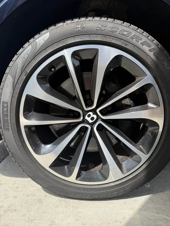 2020 Bentley Bentayga Speed - Image 8 of 13