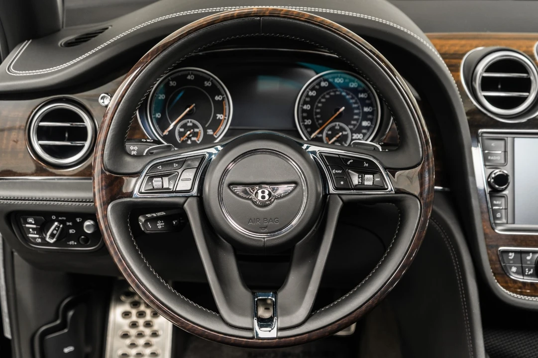 2020 Bentley Bentayga Speed - Image 15 of 21