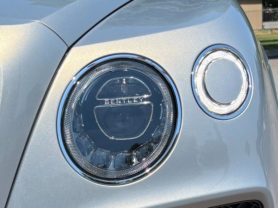 2020 Bentley Bentayga Speed - Image 9 of 31
