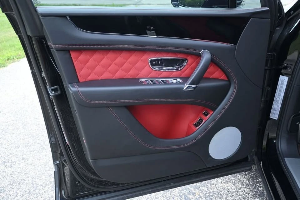 2020 Bentley Bentayga - Image 13 of 14