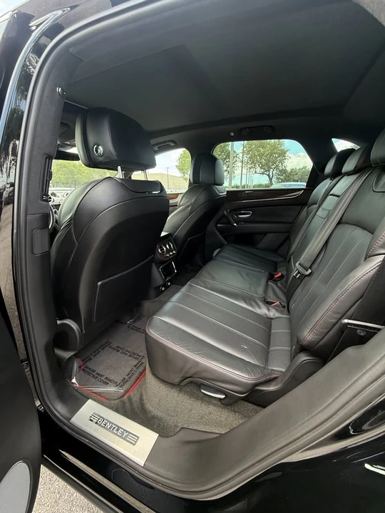 2020 Bentley Bentayga - Image 11 of 15