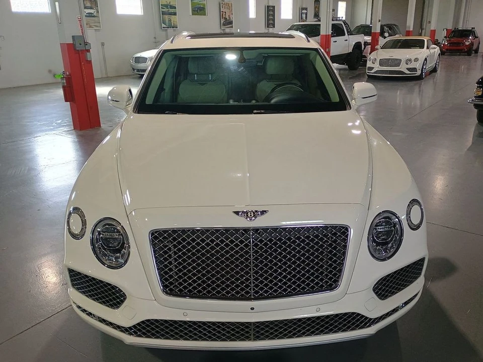 2020 Bentley Bentayga - Image 9 of 12