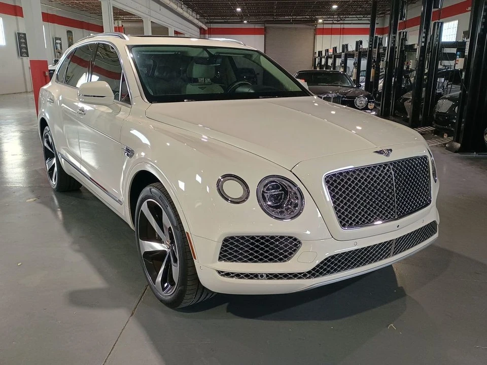 2020 Bentley Bentayga - Image 7 of 12
