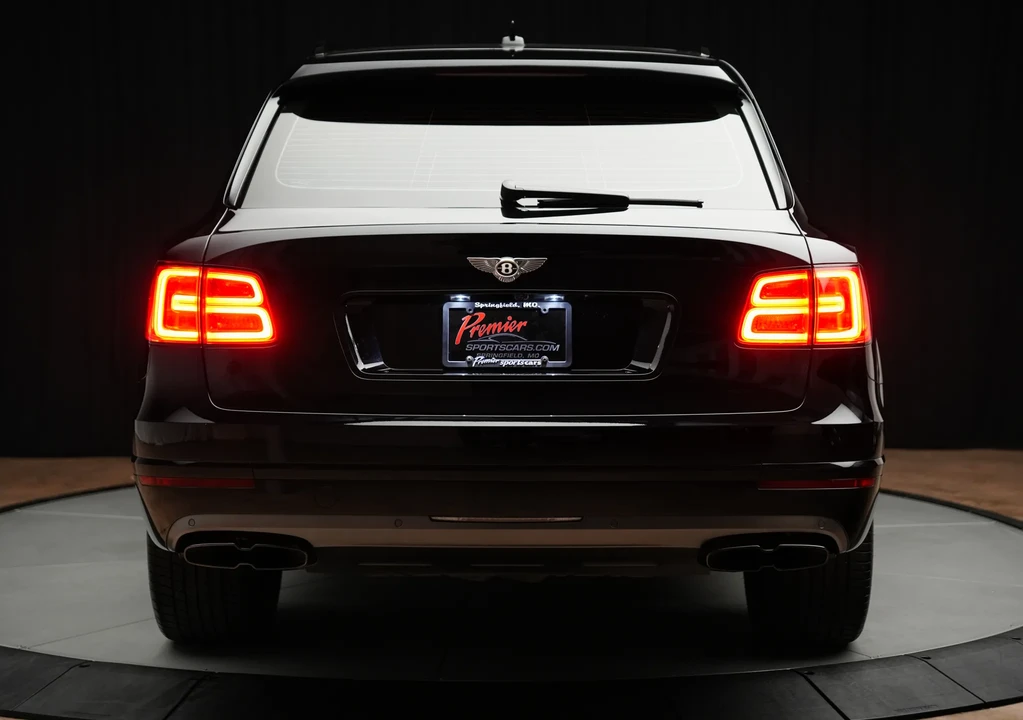 2020 Bentley Bentayga - Image 8 of 31