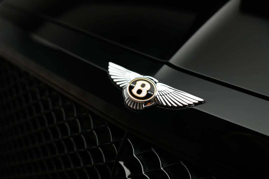 2020 Bentley Bentayga - Image 7 of 31