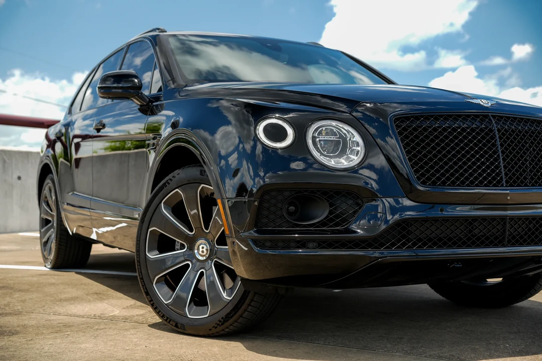 2020 Bentley Bentayga - Image 26 of 31
