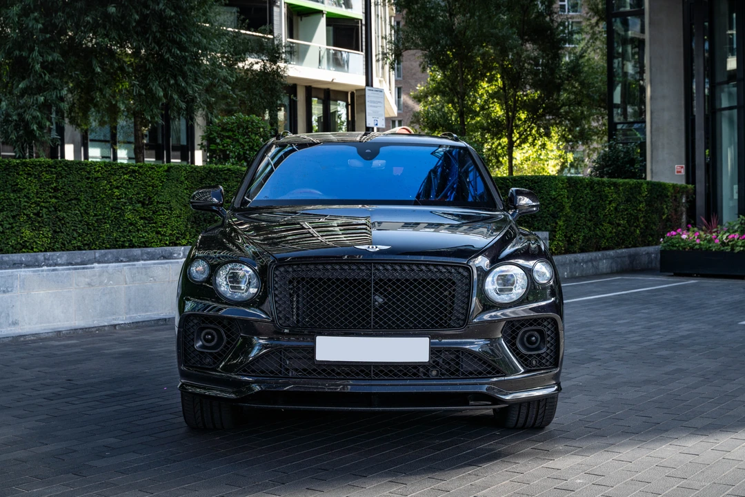 2020 Bentley Bentayga - Image 2 of 31
