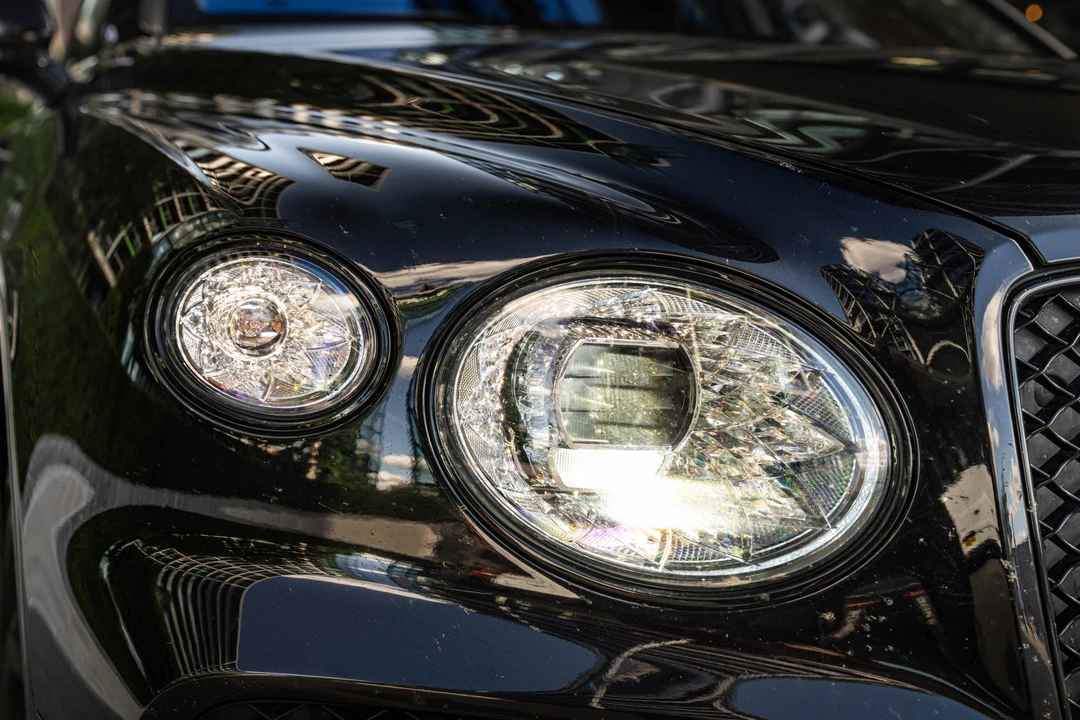 2020 Bentley Bentayga - Image 13 of 31