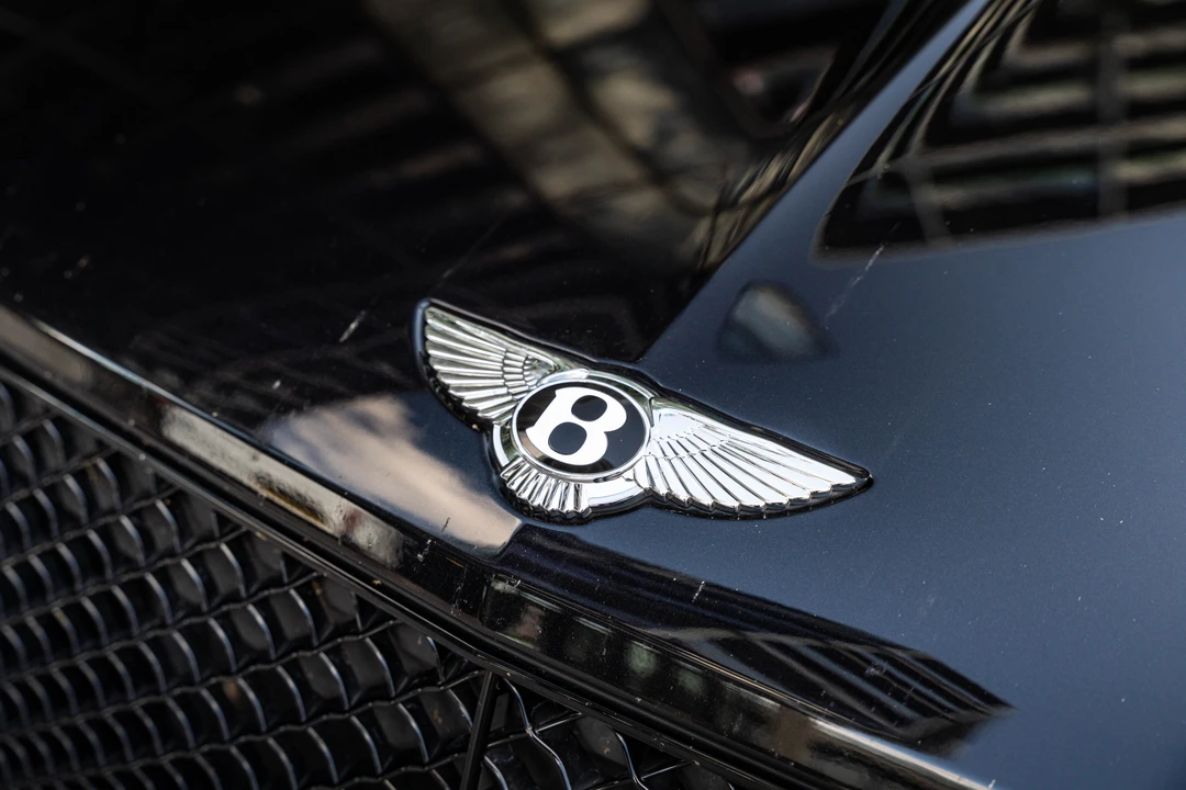 2020 Bentley Bentayga - Image 15 of 31