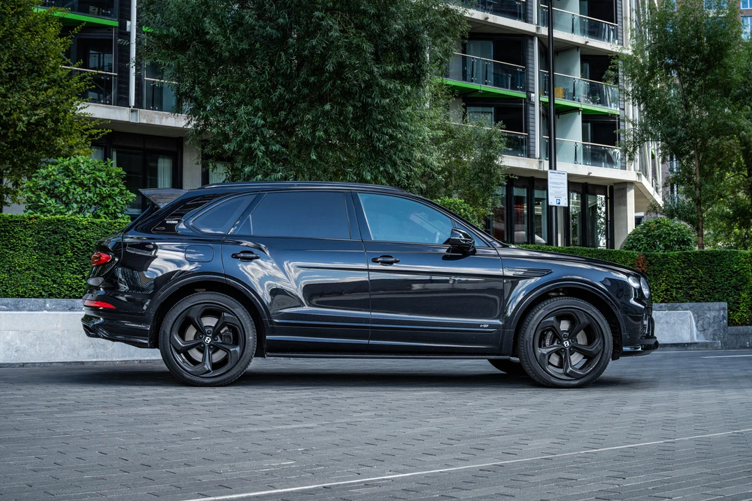 2020 Bentley Bentayga - Image 8 of 31