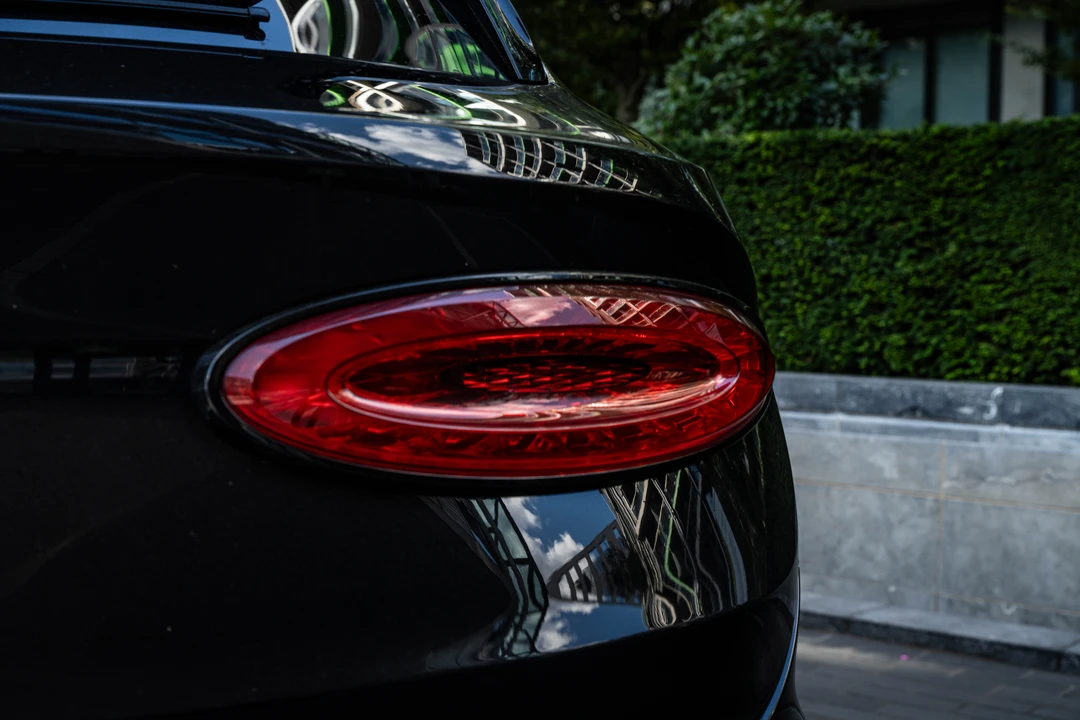 2020 Bentley Bentayga - Image 20 of 31