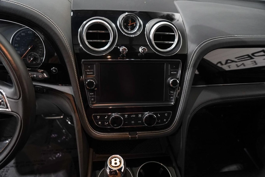 2020 Bentley Bentayga - Image 11 of 21