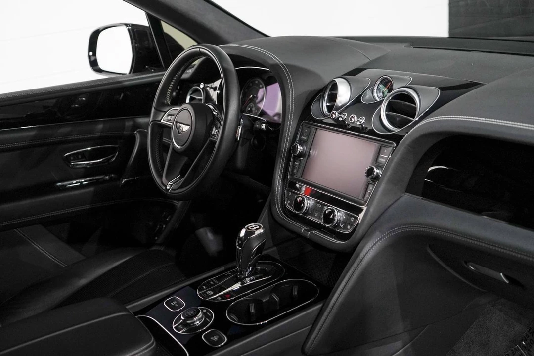 2020 Bentley Bentayga - Image 15 of 21