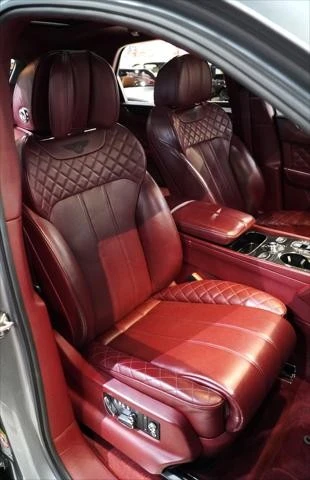 2020 Bentley Bentayga - Image 28 of 31