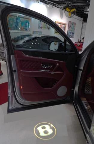 2020 Bentley Bentayga - Image 10 of 21