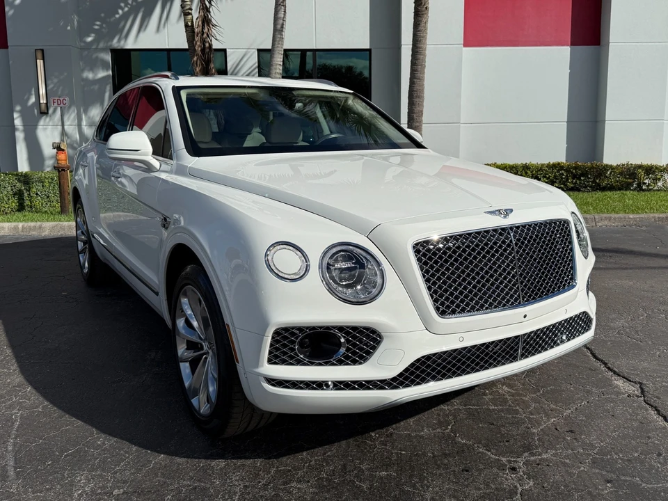 2020 Bentley Bentayga - Image 6 of 21