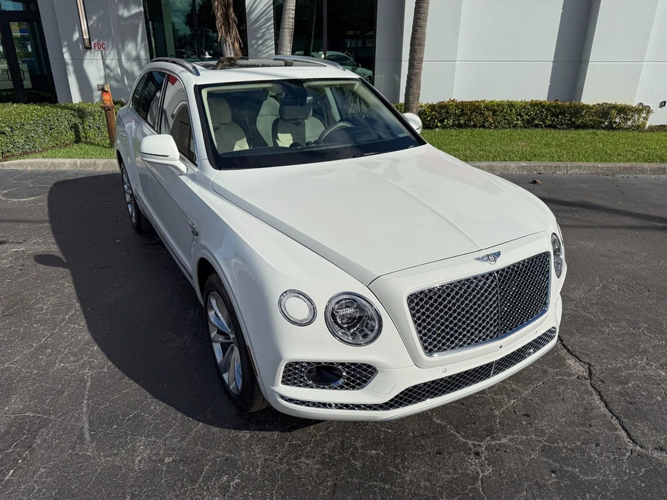 2020 Bentley Bentayga - Image 5 of 21