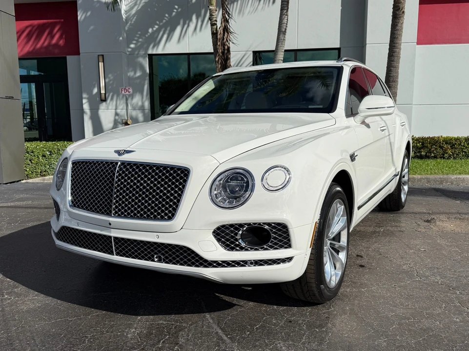 2020 Bentley Bentayga - Image 8 of 21