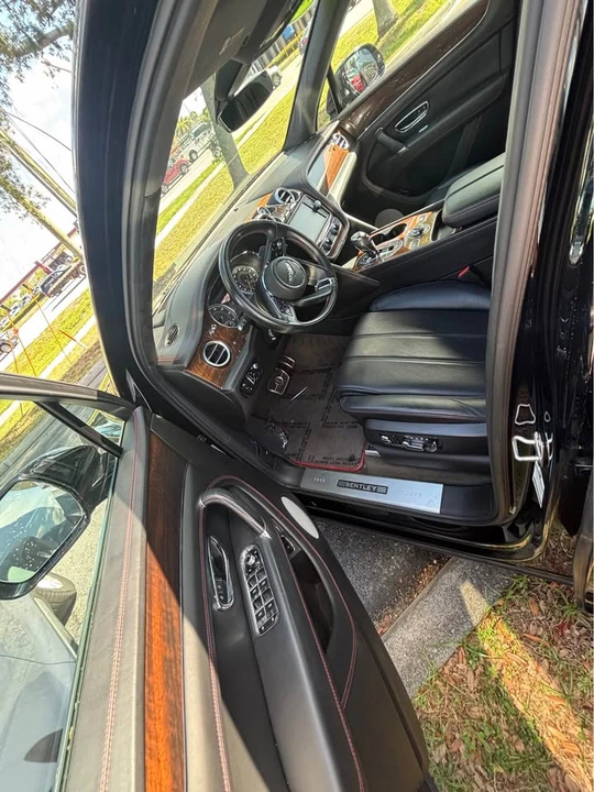 2020 Bentley Bentayga - Image 2 of 6