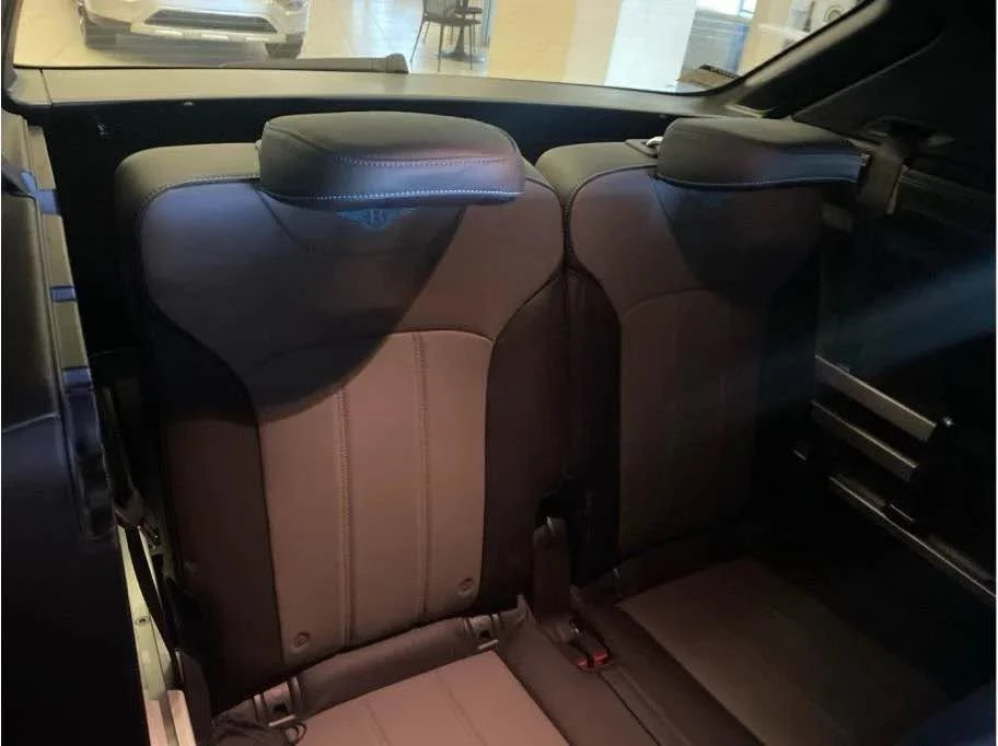 2020 Bentley Bentayga - Image 19 of 19
