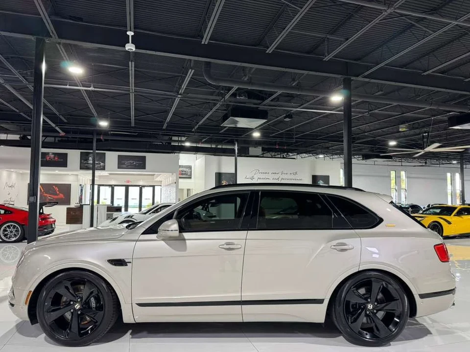 2020 Bentley Bentayga - Image 4 of 12