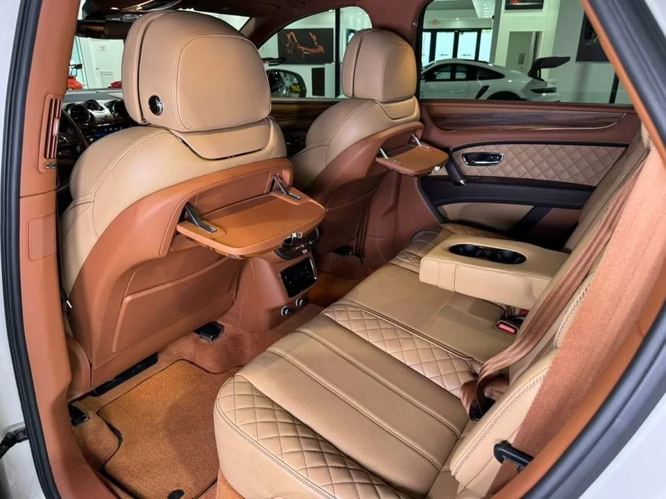 2020 Bentley Bentayga - Image 11 of 12