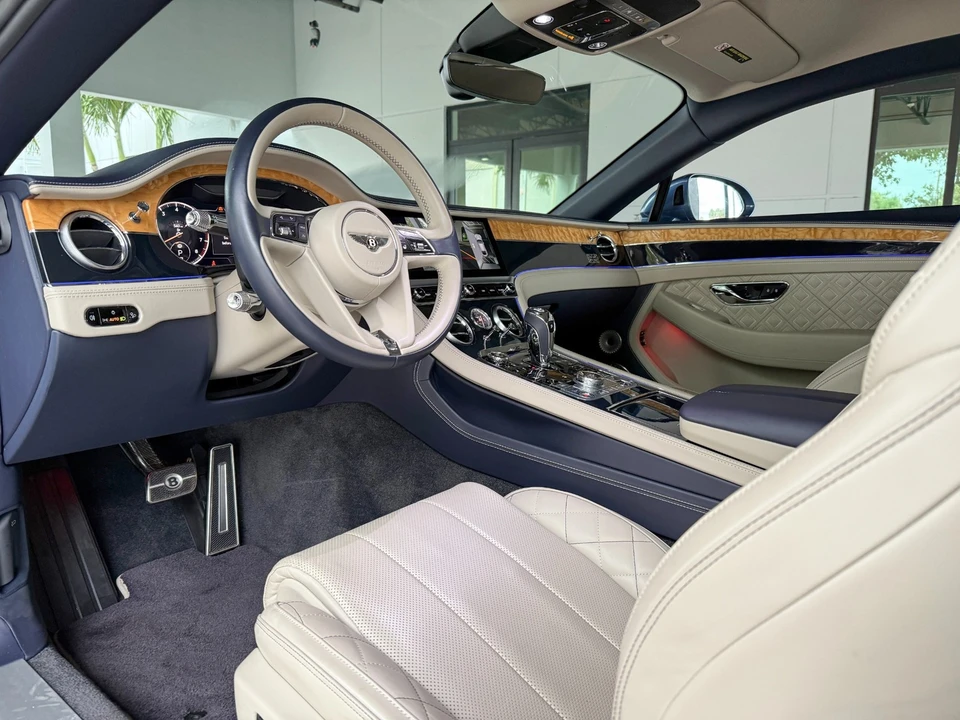 2020 Bentley Continental GT 3rd Gen - Image 18 of 31