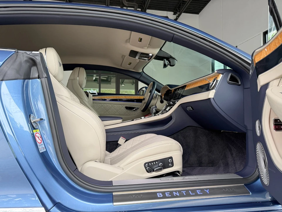 2020 Bentley Continental GT 3rd Gen - Image 24 of 31