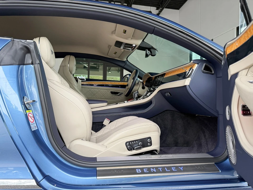 2020 Bentley Continental GT 3rd Gen - Image 23 of 31