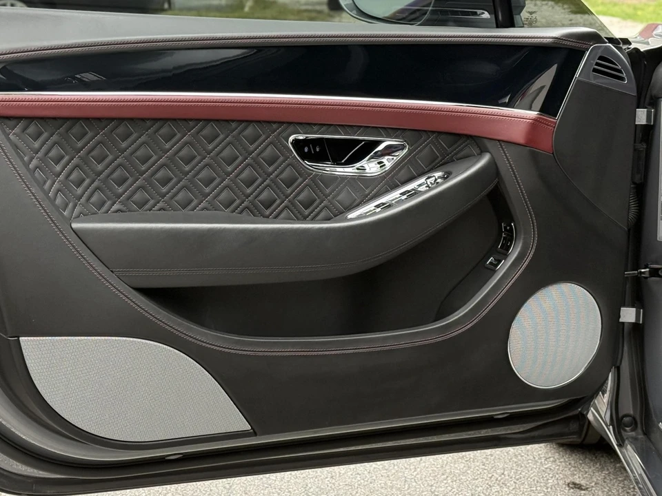 2020 Bentley - Image 15 of 31