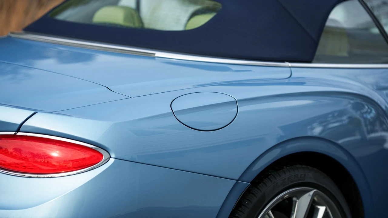 2020 Bentley Continental GT 3rd Gen - Image 27 of 31
