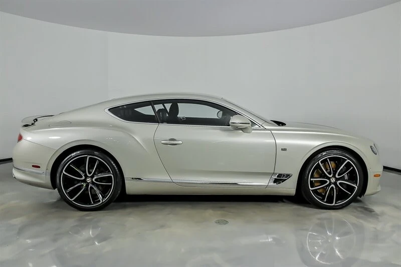 2020 Bentley Continental GT 3rd Gen - Image 15 of 31