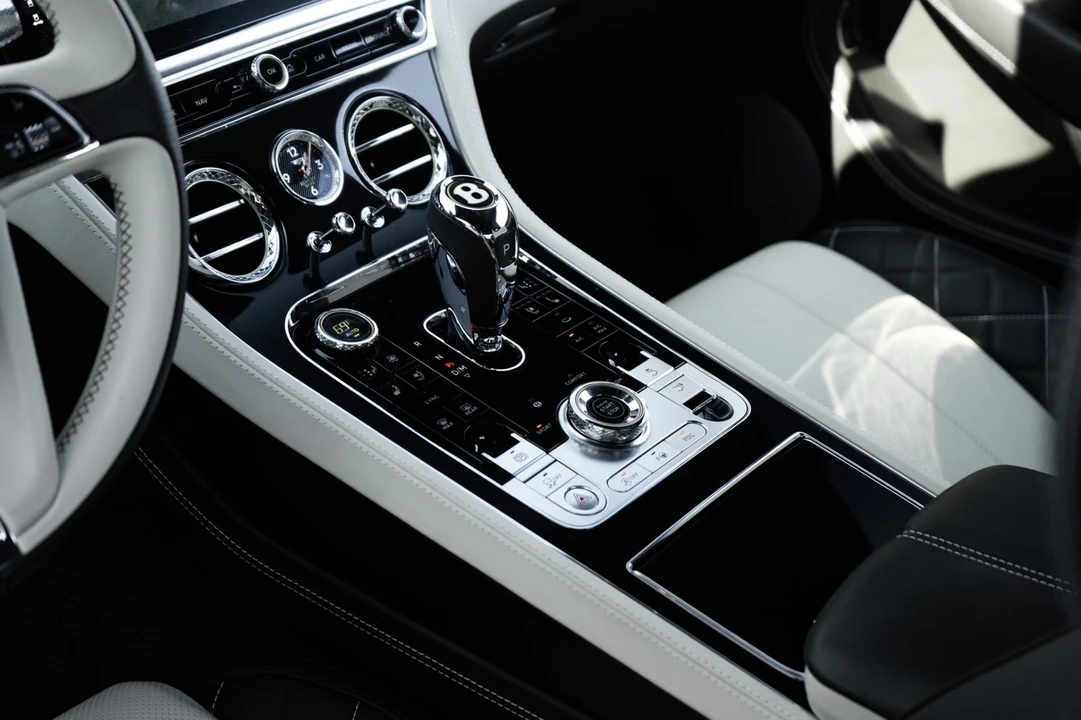 2020 Bentley Continental GT 3rd Gen - Image 18 of 21